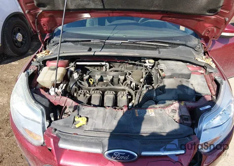 2014 Ford Focus Se z USA, uszkodzony, nr VIN 1FADP3K22EL411747